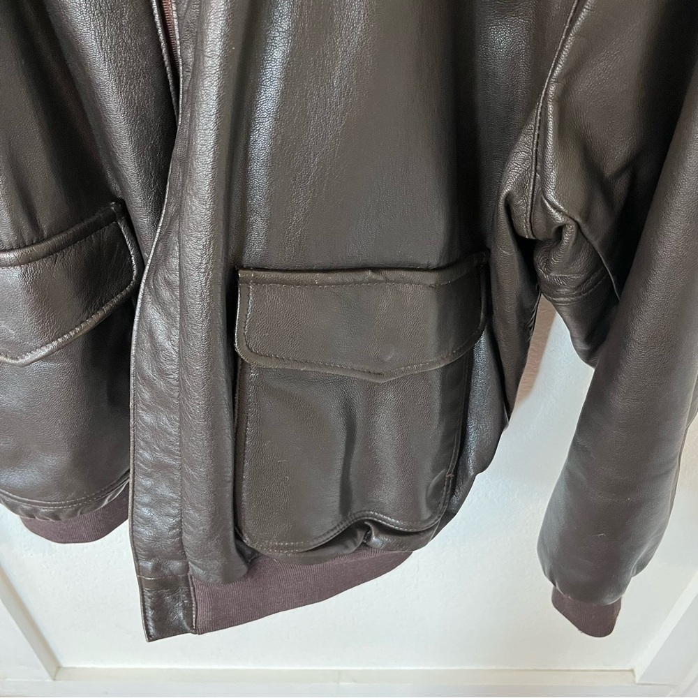 Vintage LL Bean Men's XL Goatskin Leather Bomber Coat - Picture 3 of 11